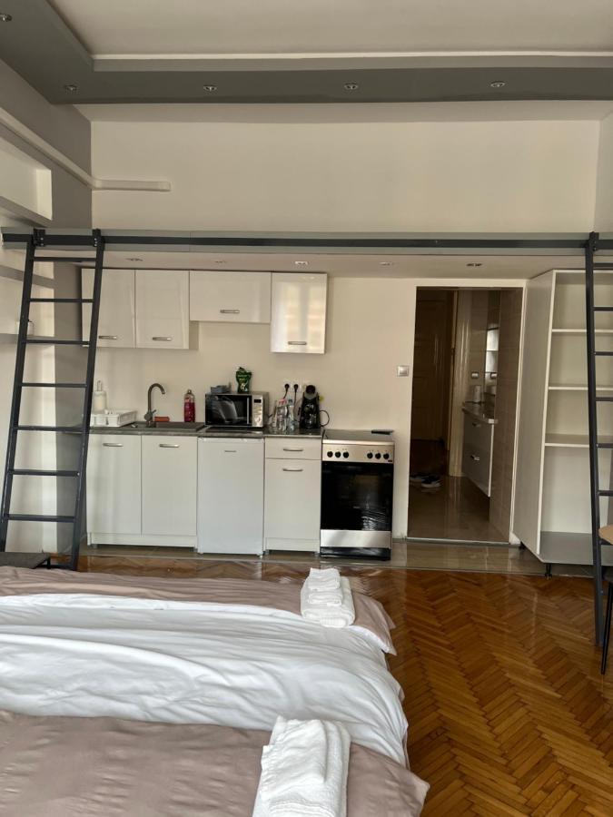 Szechenyi Apartman Мішкольц Екстер'єр фото