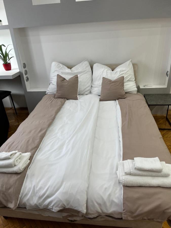 Szechenyi Apartman Мішкольц Екстер'єр фото